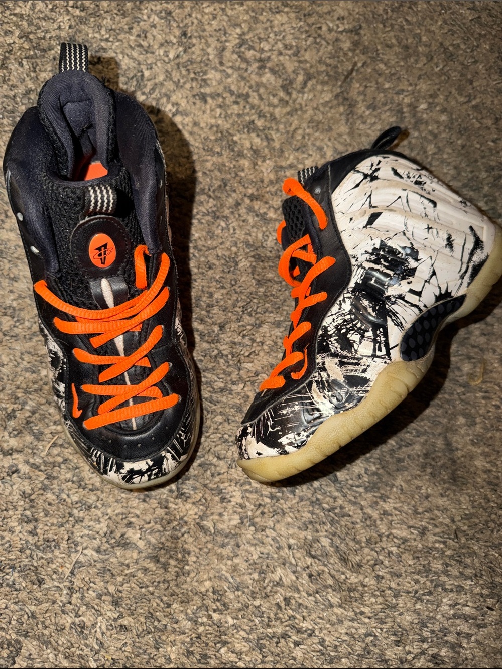 Nike Foamposite one “shattered backboard” Sneakers with Orange Laces sz 12c
